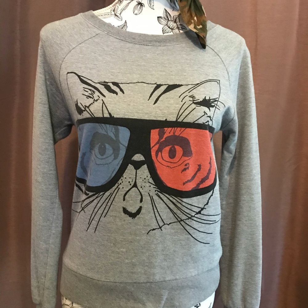 Lightweight sweatshirt